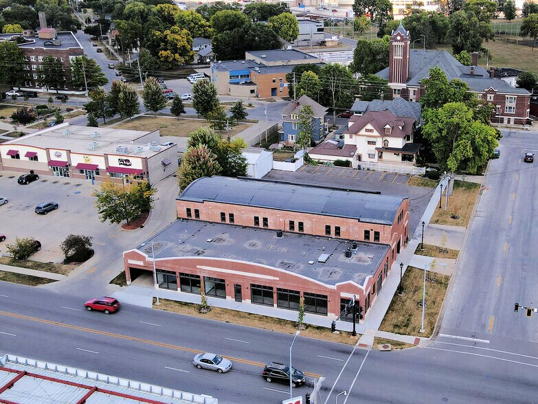 425 Franklin St, Waterloo, IA à louer - Photo du bâtiment - Image 1 de 3