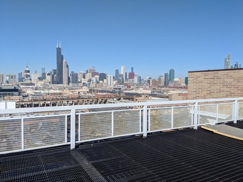 1719 S Clinton St, Chicago, IL for lease - Building Photo - Image 1 of 3