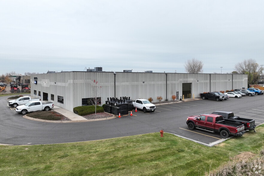 14295 James Rd, Rogers, MN for lease - Building Photo - Image 2 of 3