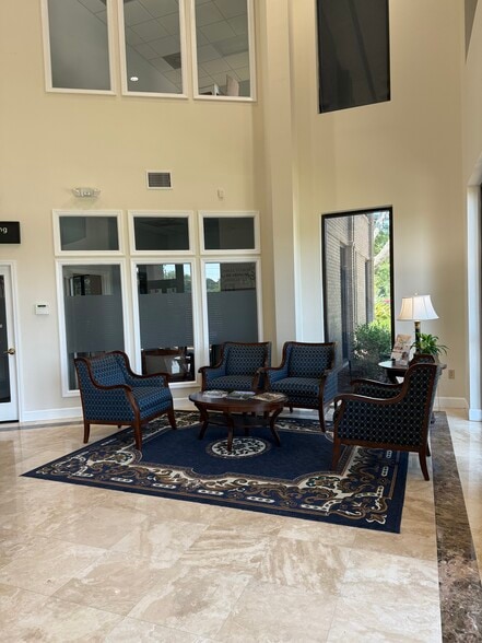 615 N A1A Hwy, Ponte Vedra Beach, FL for lease - Lobby - Image 3 of 3