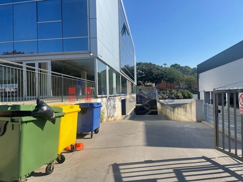 Bureau dans Terrassa, Barcelona à vendre - Photo du bâtiment - Image 3 de 4