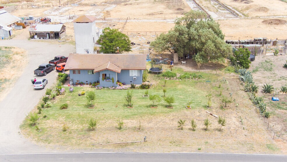 21070 Reeve Rd, Tracy, CA à vendre - Photo du bâtiment - Image 3 de 6