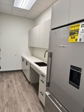 15310 88th Ave, Jamaica, NY à louer Photo intérieure- Image 2 de 3