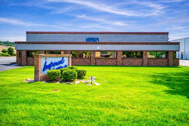 Plus de détails pour 21238 Bridge St, Southfield, MI - Industriel à louer