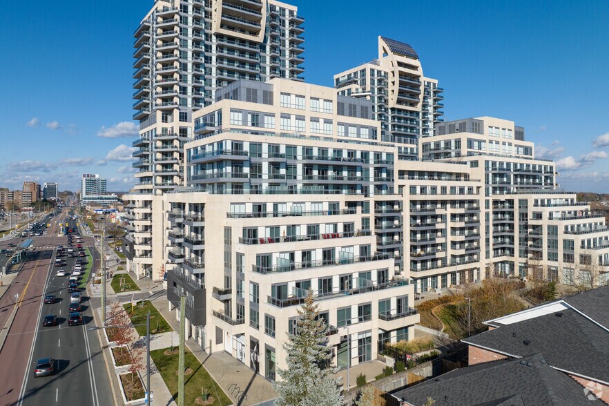 9191 Yonge St, Richmond Hill, ON à vendre - Photo principale - Image 1 de 6