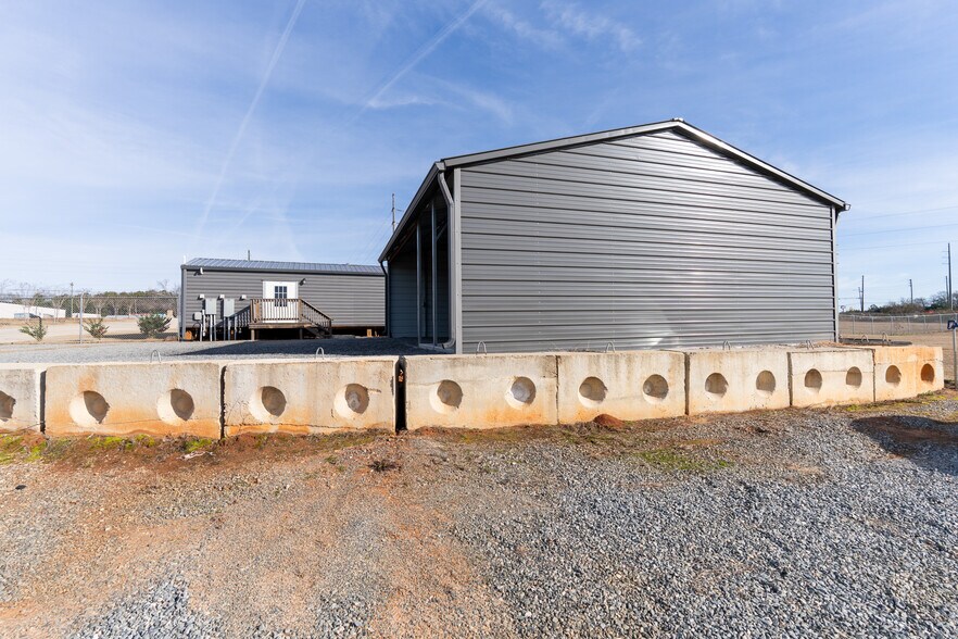 311 Valley Dr, Perry, GA à vendre - Photo du bâtiment - Image 3 de 27