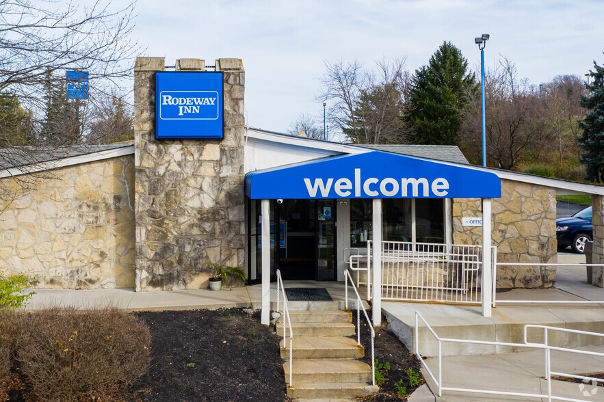 282 North Ave, Washington, PA for sale - Building Photo - Image 3 of 9