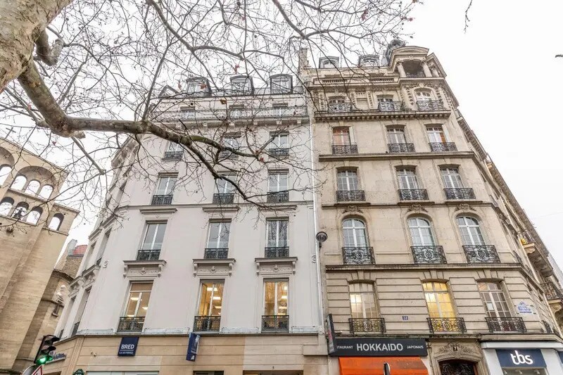 5 Place Tristan Bernard, Paris for lease - Building Photo - Image 2 of 9