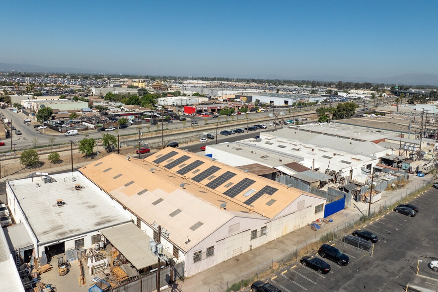 8426-8428 San Fernando Rd, Sun Valley, CA for lease - Building Photo - Image 3 of 22