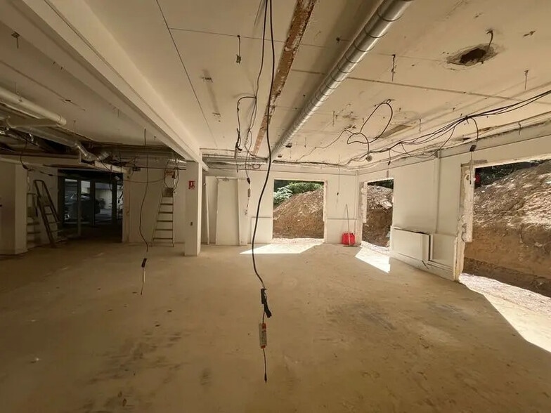 2 Boulevard De Gabes, Marseille for lease - Interior Photo - Image 3 of 5