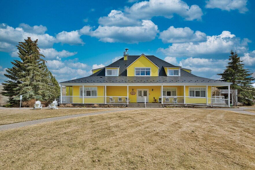 111 Severn Av, Rosebud, AB à vendre - Photo principale - Image 1 de 16