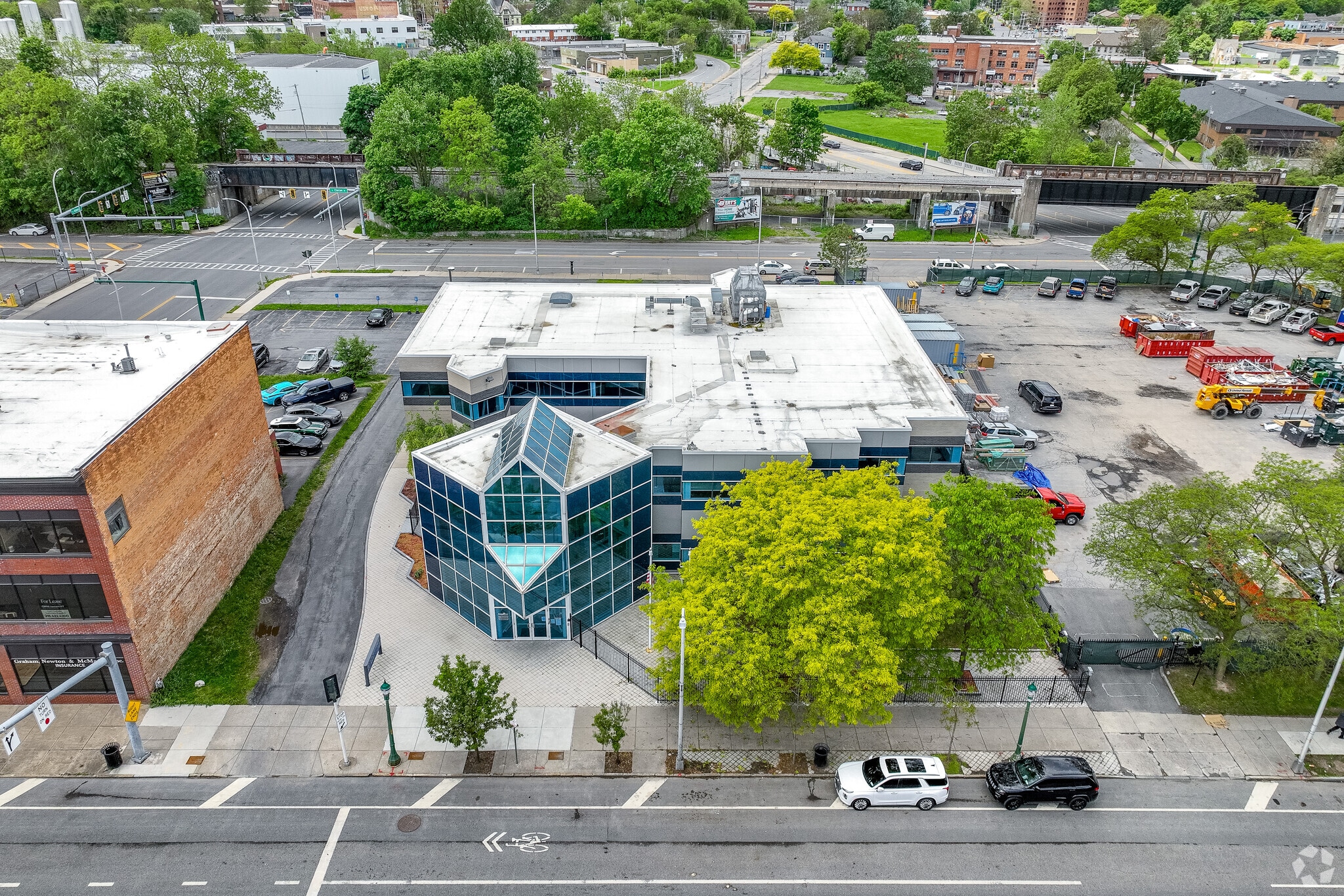 572 S Salina St, Syracuse, NY à vendre Aérien- Image 1 de 15
