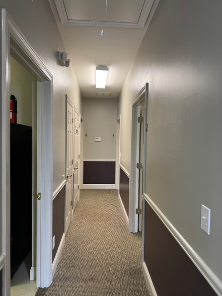 107 Colony Park Dr, Cumming, GA for lease - Interior Photo - Image 2 of 7