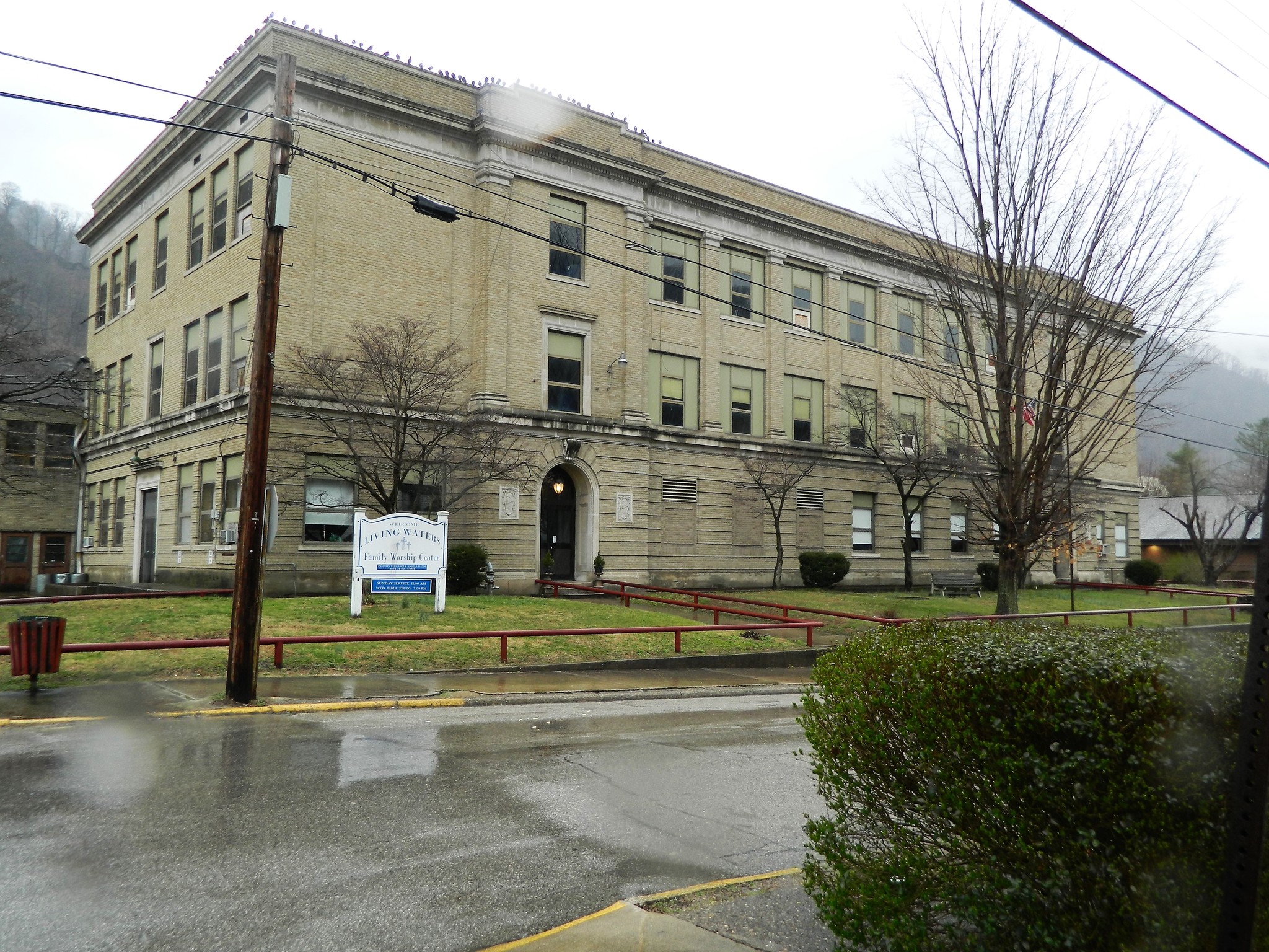 514 5th Ave, Montgomery, WV for sale Building Photo- Image 1 of 1