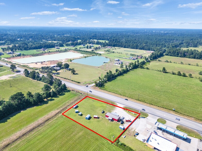 14695 Highway 105, Cleveland, TX à vendre - Photo principale - Image 1 de 11