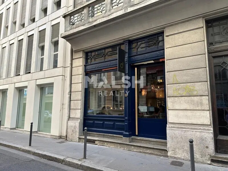 Retail in Lyon for lease Building Photo- Image 1 of 6