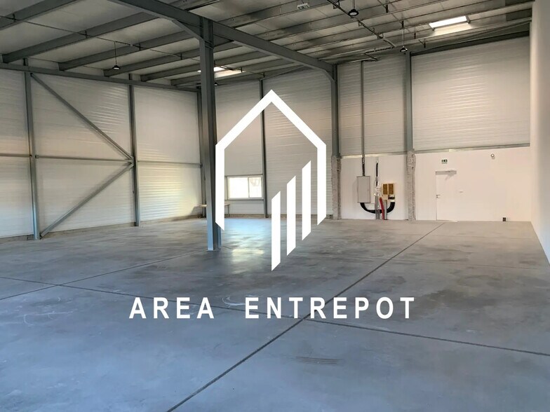 Flex in Rousset for lease - Interior Photo - Image 3 of 14