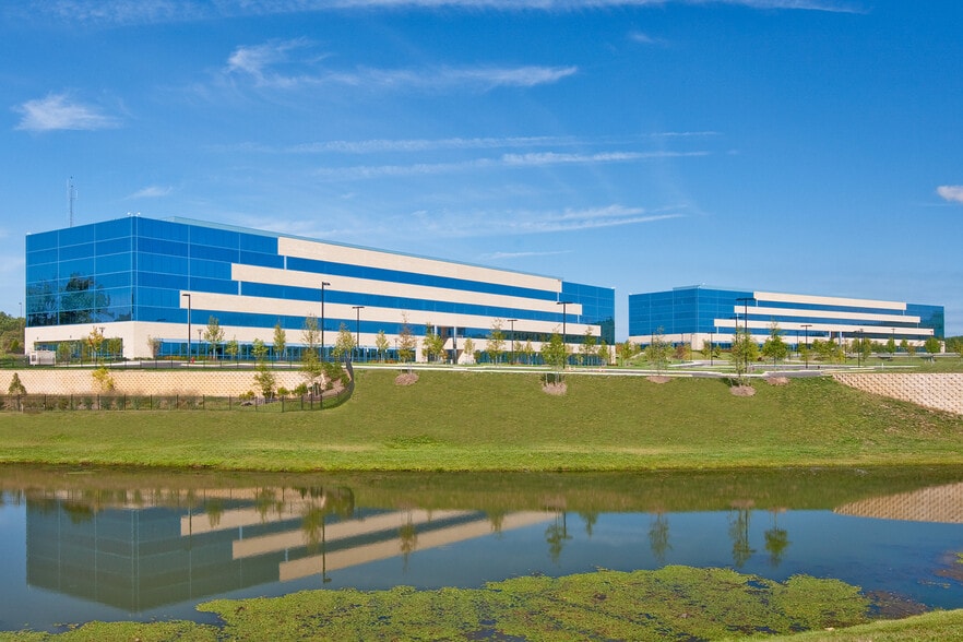 16901 Melford Blvd, Bowie, MD for lease - Building Photo - Image 3 of 17