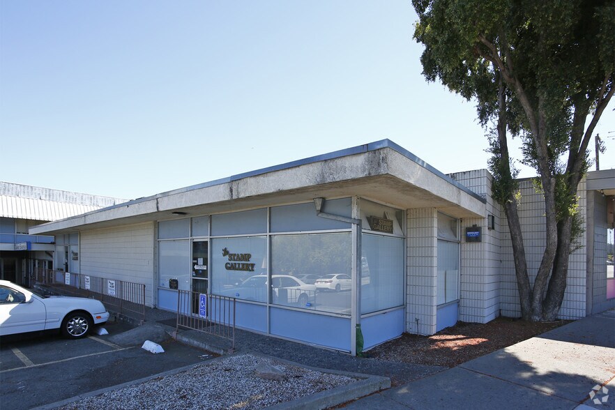 2678 N Main St, Walnut Creek, CA à louer - Photo du bâtiment - Image 3 de 3