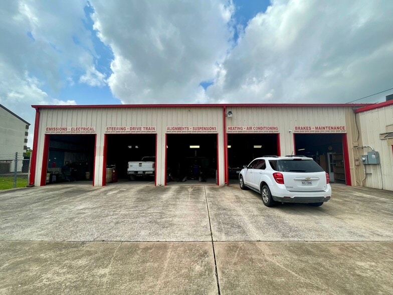 4619 N Highway 146, Baytown, TX for sale - Building Photo - Image 2 of 16