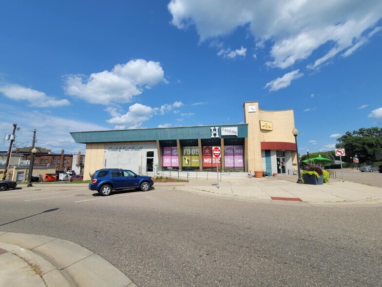 111 E 3rd St, Hastings, MN à vendre - Photo du bâtiment - Image 3 de 13