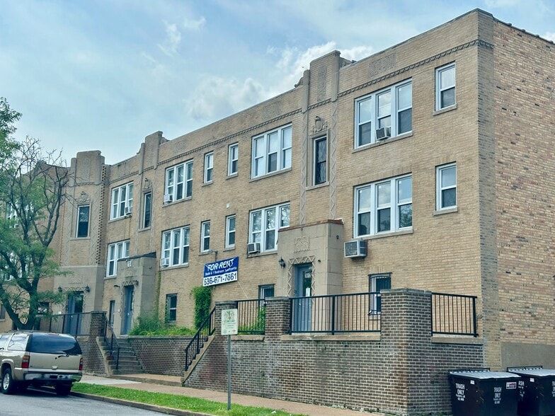 5001 S Grand Blvd, Saint Louis, MO for sale - Building Photo - Image 3 of 8