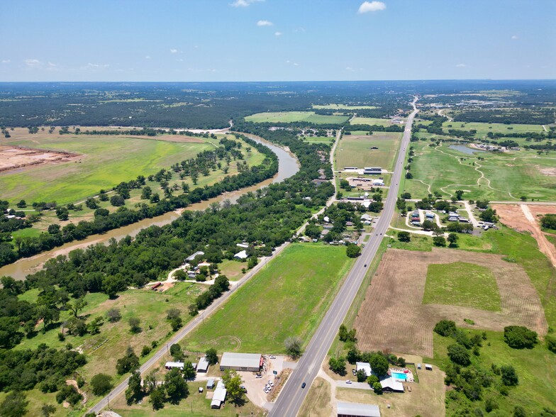 3224 County Road 333, Glen Rose, TX for sale - Building Photo - Image 2 of 4