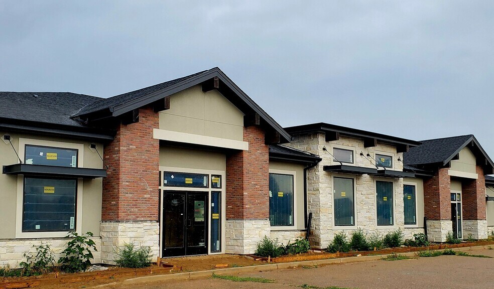 271 S Elm Ave, Eaton, CO à louer - Photo du bâtiment - Image 2 de 5