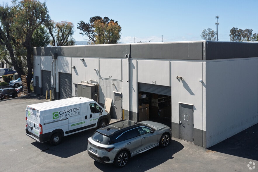 2807 Oregon Ct, Torrance, CA à louer - Photo du bâtiment - Image 3 de 5