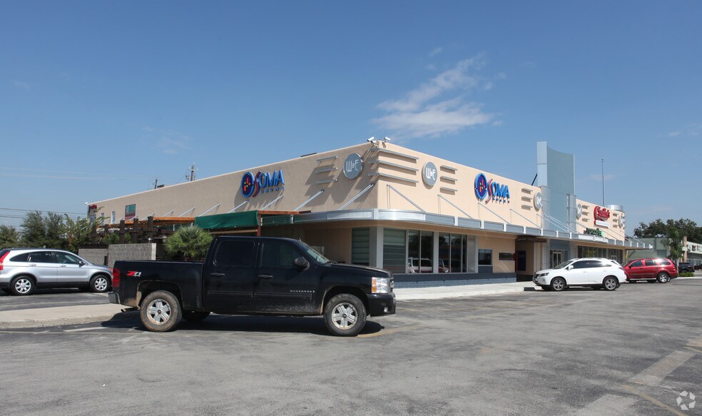 4810-4820 Washington Ave, Houston, TX à louer - Photo du bâtiment - Image 2 de 3