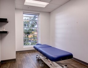 13737 96 Ave, Surrey, BC for lease Interior Photo- Image 2 of 8