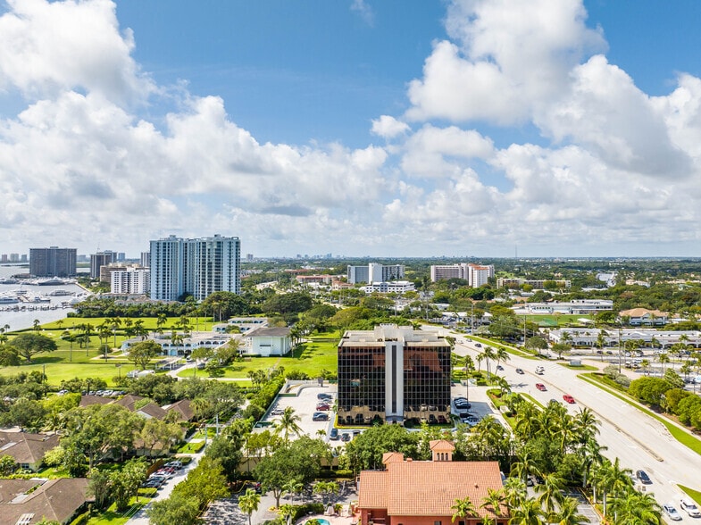 11300 US Highway 1, Palm Beach Gardens, FL for lease - Building Photo - Image 2 of 26