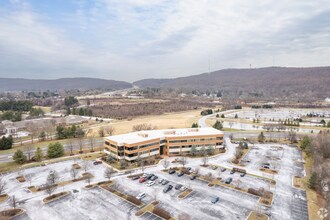 3701 Corporate Pky, Center Valley, PA for lease Building Photo- Image 2 of 23