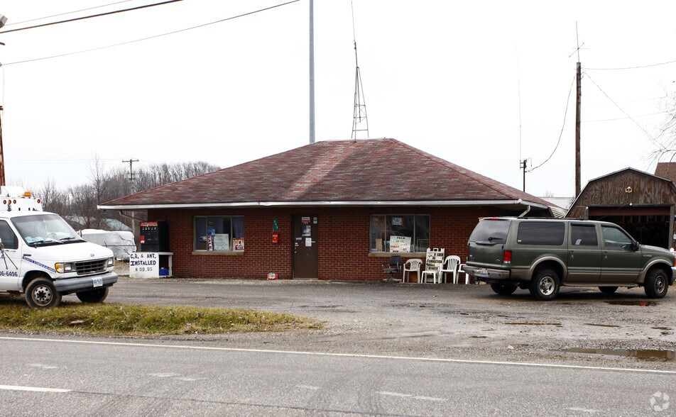 366 Tallmadge Rd, Kent, OH à vendre - Photo principale - Image 1 de 3