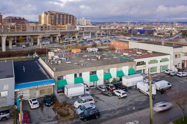 Plus de détails pour 8851 Beckwith Rd, Richmond, BC - Flex à vendre