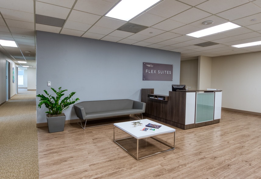 2200 S Service Rd, Dallas, TX for lease - Interior Photo - Image 3 of 19