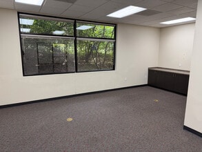 7117 SW Beveland Rd, Tigard, OR for lease Interior Photo- Image 2 of 5