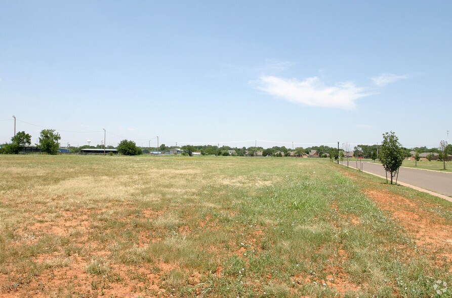 3501 S Broadway St, Moore, OK à vendre - Photo principale - Image 1 de 2