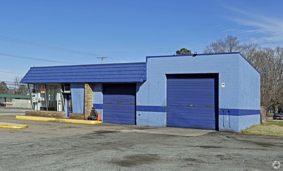 7044 N Military Hwy, Norfolk, VA à vendre - Photo du bâtiment - Image 2 de 5