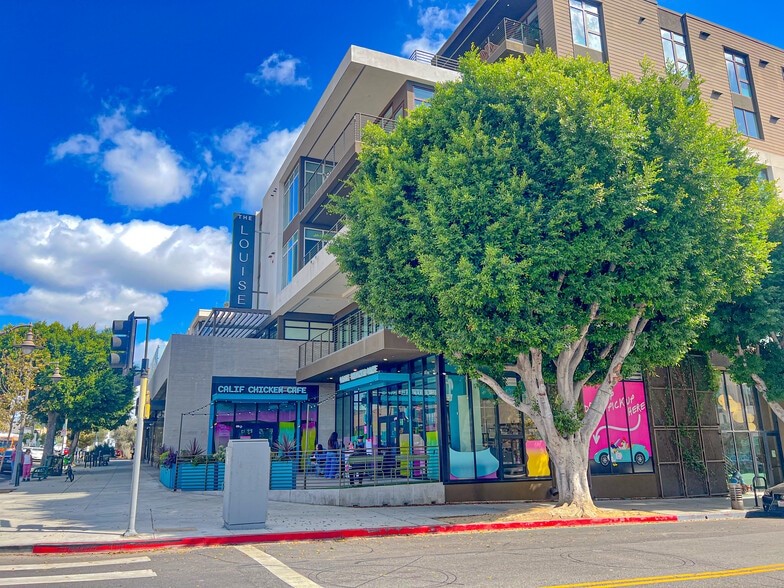 1633 N Edgemont St, Los Angeles, CA for lease - Building Photo - Image 1 of 4