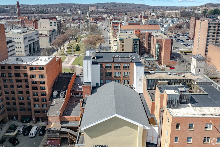 34-58 N Main St, Waterbury, CT à vendre - Photo du bâtiment - Image 3 de 9