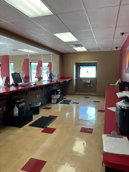 1401 Hillsboro Blvd, Manchester, TN for sale - Building Photo - Image 3 of 4