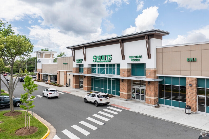 494 Elden St, Herndon, VA for lease - Building Photo - Image 3 of 10