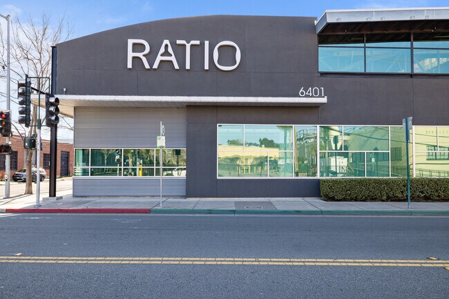 Plus de détails pour 6401 Hollis St, Emeryville, CA - Local d'activités à louer