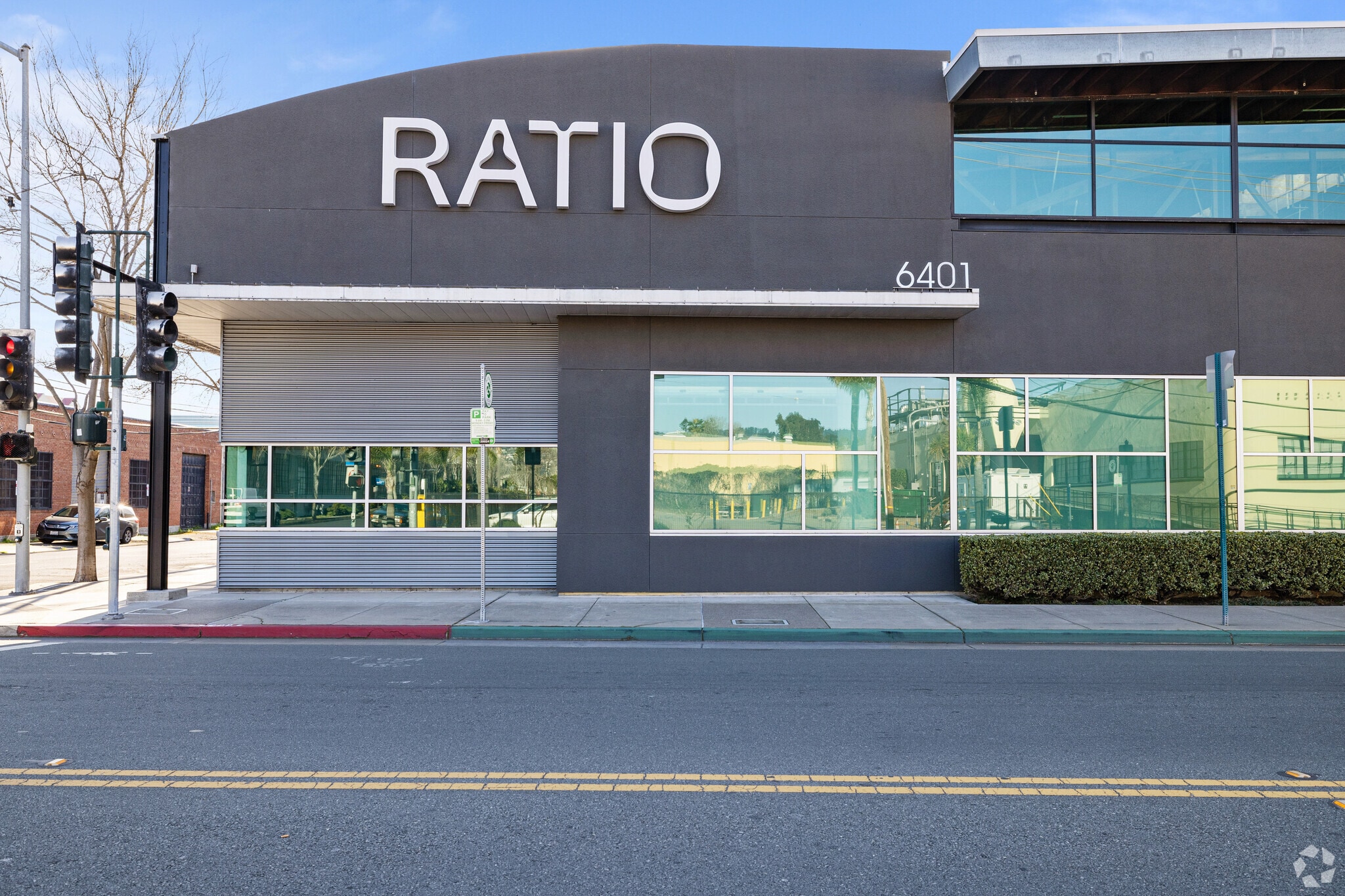 6401 Hollis St, Emeryville, CA for lease Building Photo- Image 1 of 14