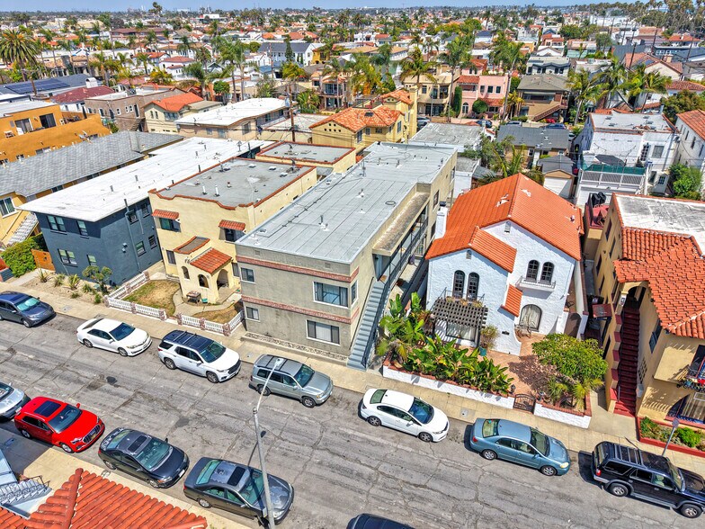 40 Ximeno Ave, Long Beach, CA à vendre - Photo du bâtiment - Image 3 de 6
