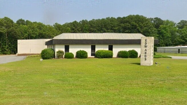 4005 S Memorial Dr, Winterville, NC for sale - Primary Photo - Image 1 of 21