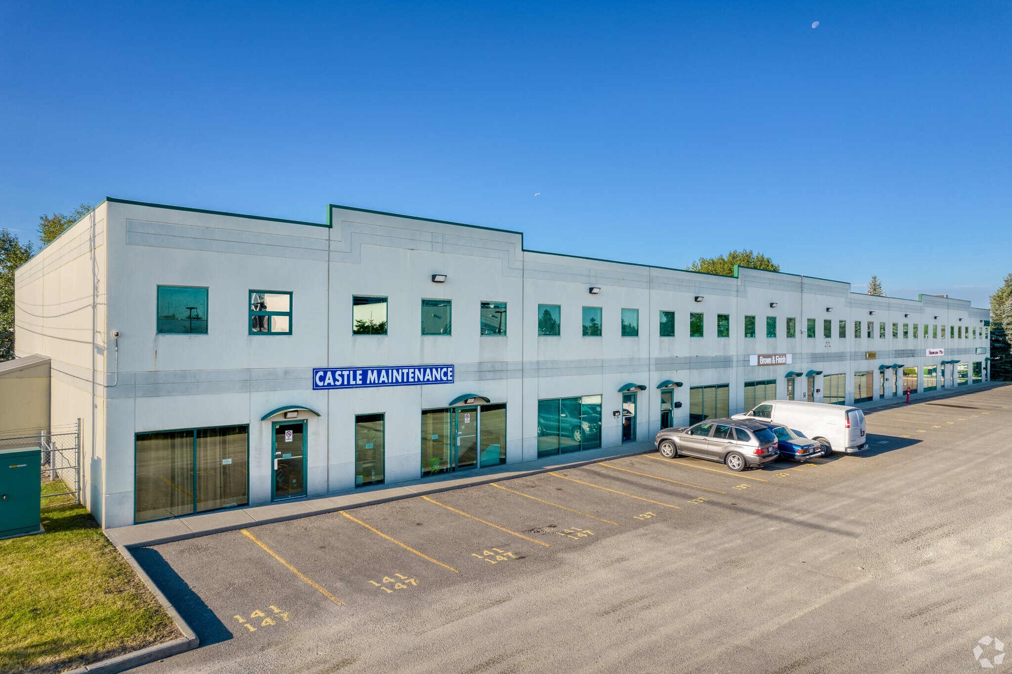 2432 48th St SE, Calgary, AB à vendre Photo du bâtiment- Image 1 de 1