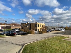 700-790 Ken Mar Industrial Pky, Broadview Heights, OH à louer Photo intérieure- Image 1 de 3