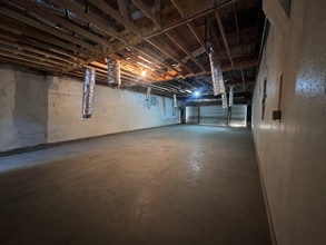 824 Ralph David Abernathy Blvd, Atlanta, GA for lease Interior Photo- Image 1 of 9